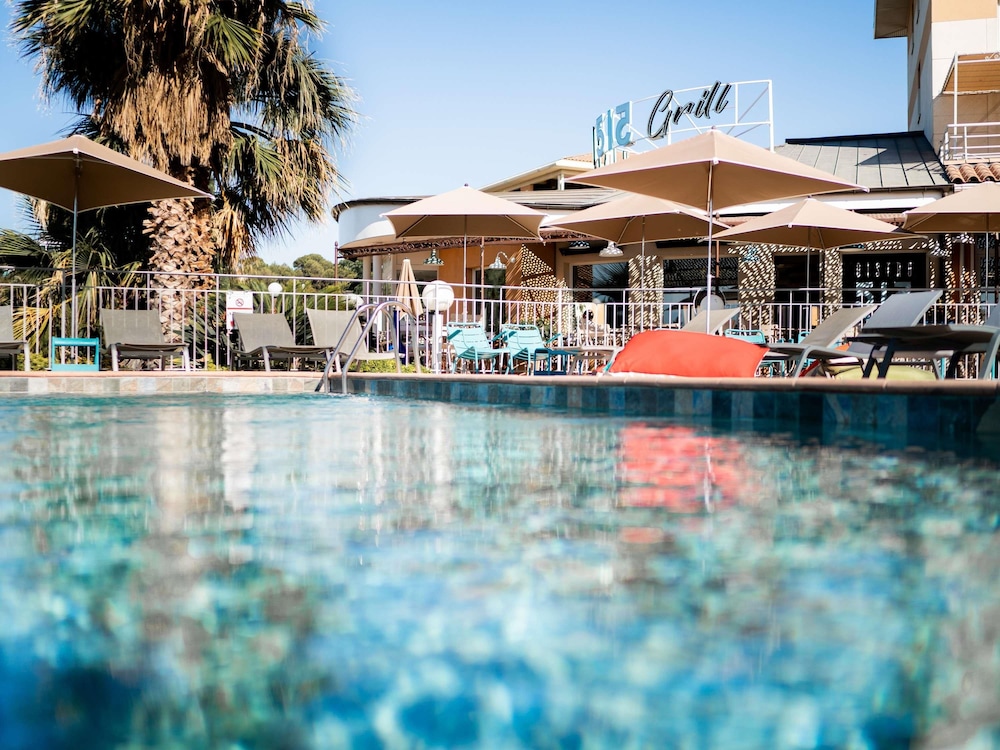Ibis La Ciotat 68/74