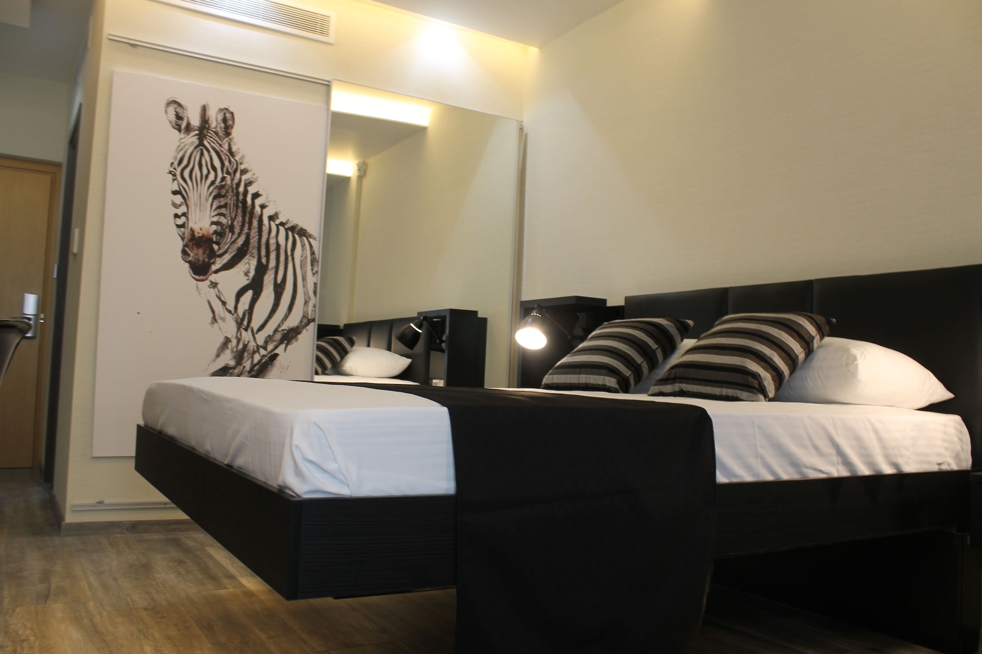 SUPERIOR, DOUBLE BED