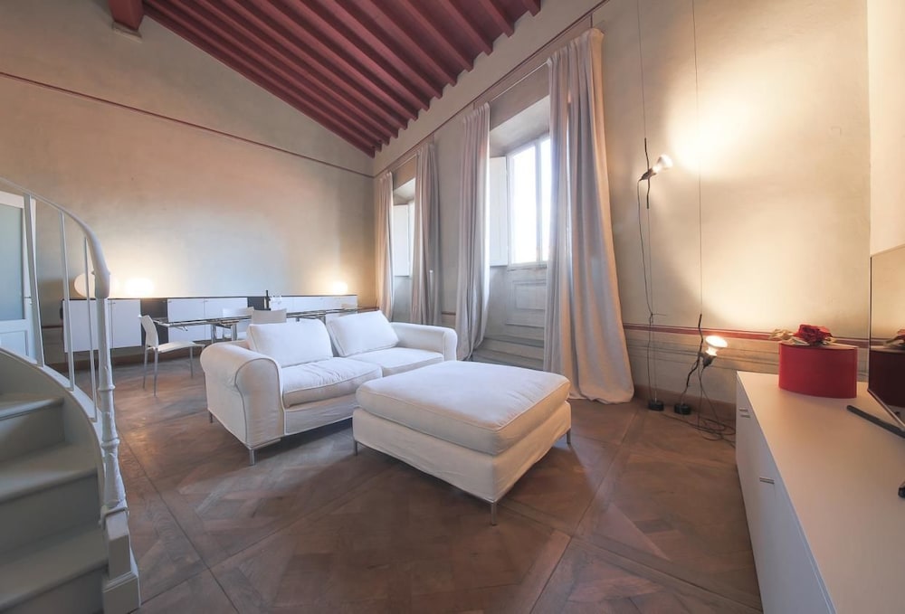 Ricasoli Terrace 7/32