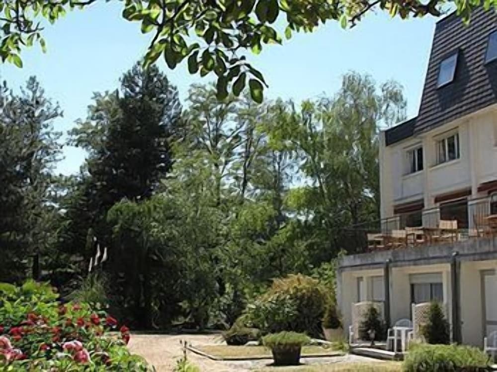 LOGIS HÔTEL LA LONGUE VUE 41/45
