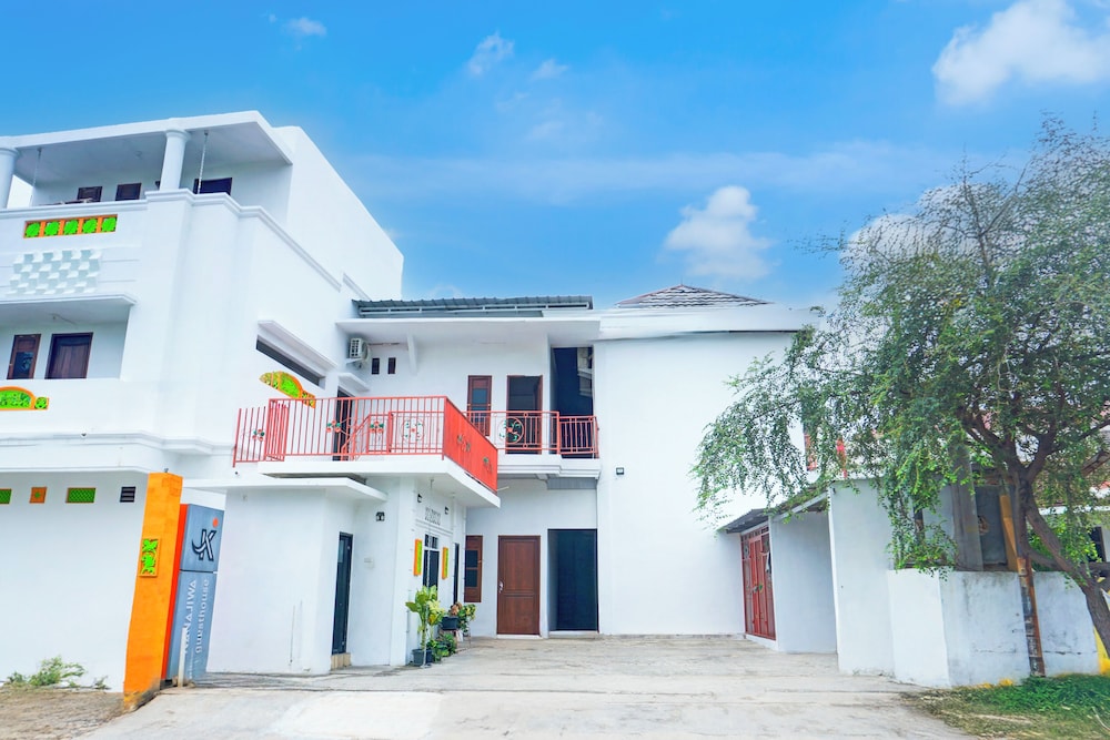 Hotel O Teluk Betung Near Water Park Lembah Hijau Formerly Kanajiwa Guesthouse 1 7/66