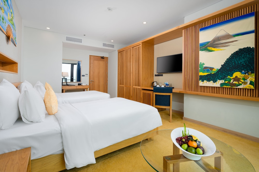 2 BEDROOMS, APARTMENT