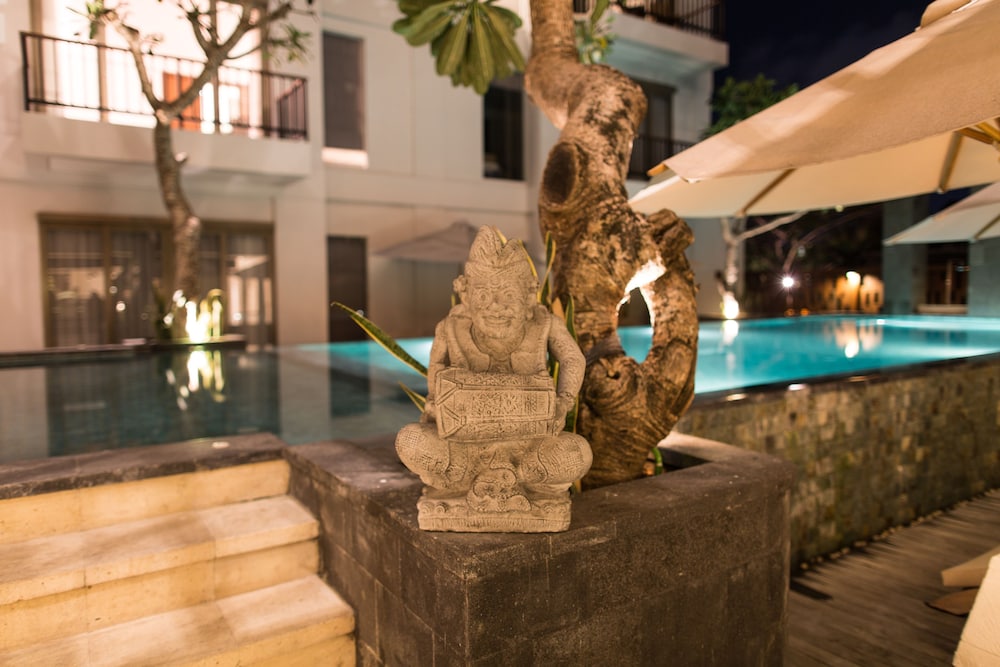 D Primahotel Petitenget Seminyak 2 10/64