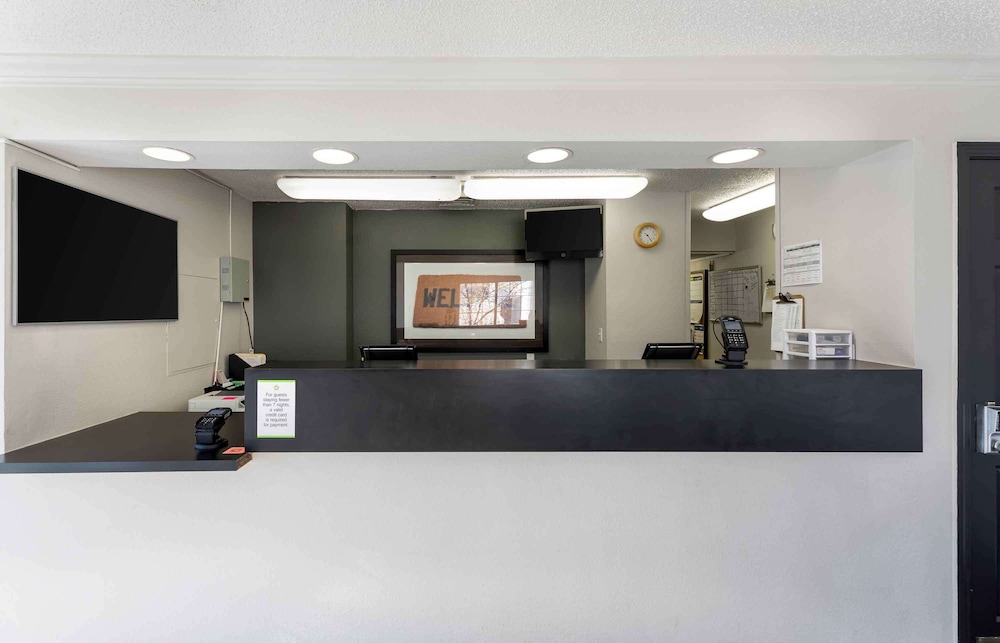 Extended Stay America Select Suites Denver Cherry Creek 4/55