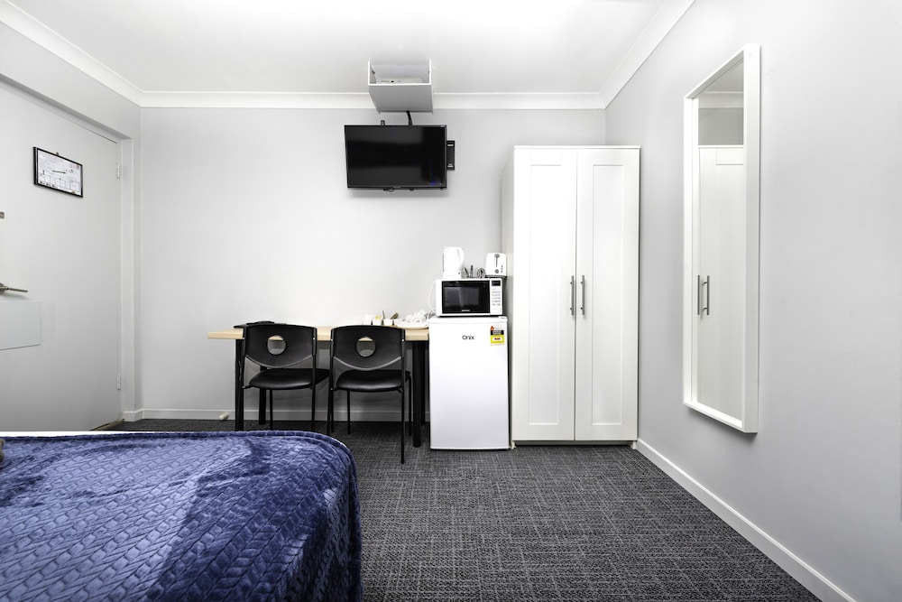 Bald Hills Motel 14/25
