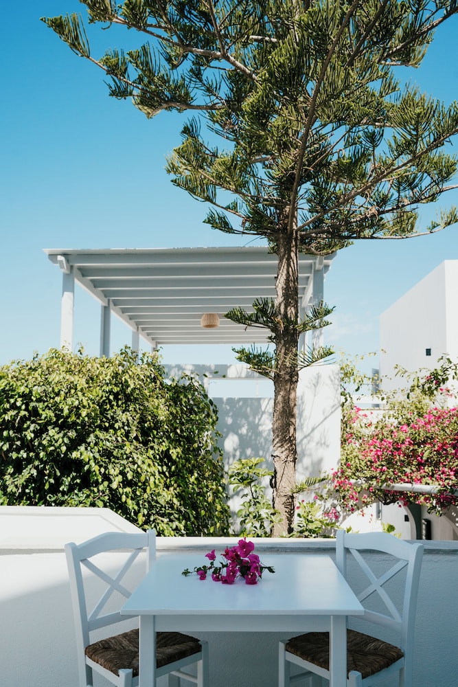 Sunrise Paros by Mr and Mrs White 22/38