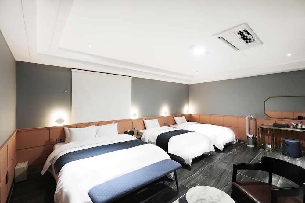 Tower Palace Tourist Hotel 19/50