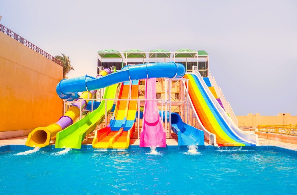Sunny Days Mirette Family Aqua Park 87/94