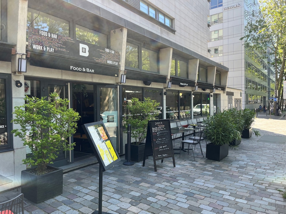 Ibis Paris Bercy Village 12Eme 64/73