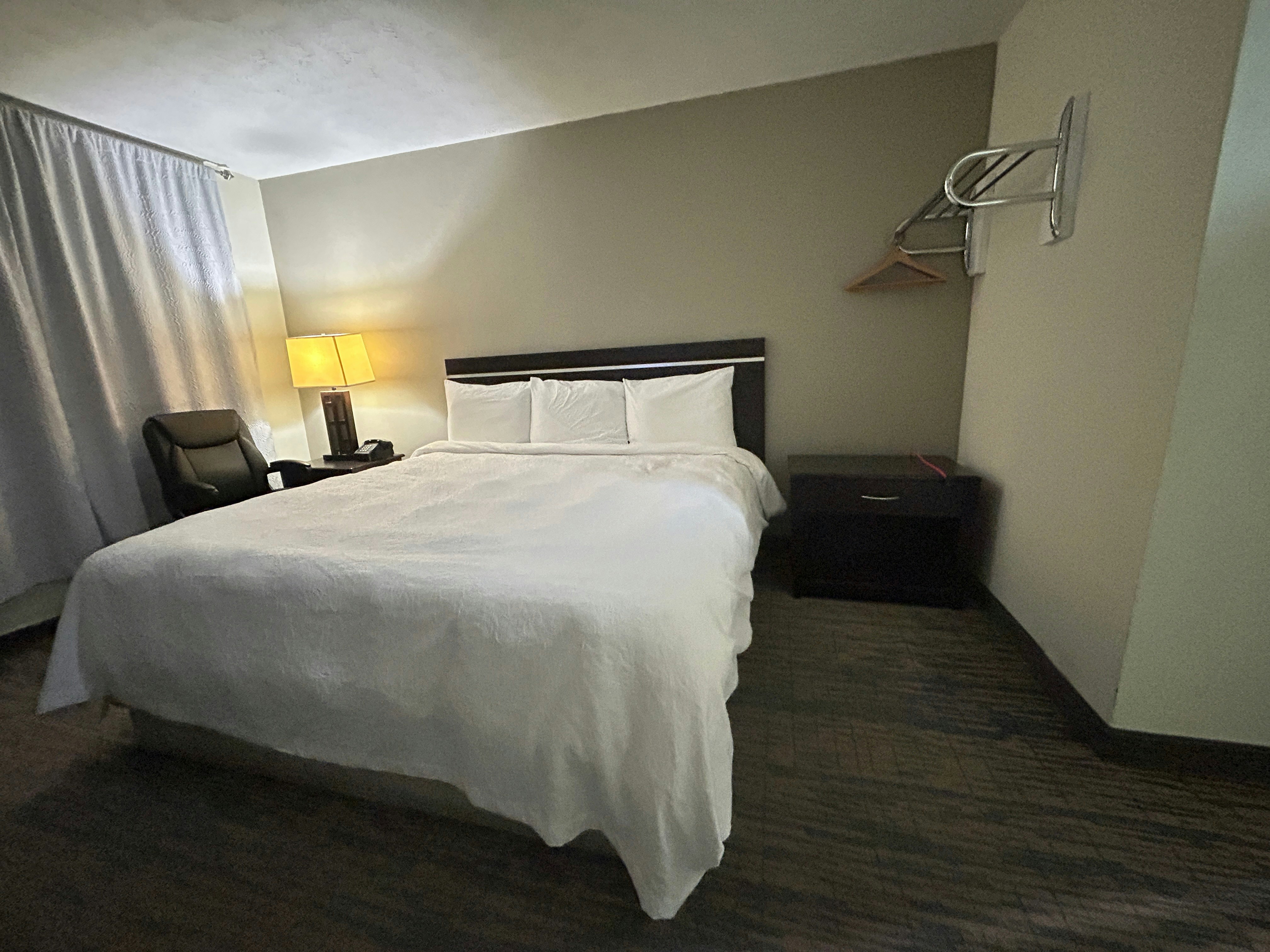 Gateaway Motel Broken Bow NE 19/33