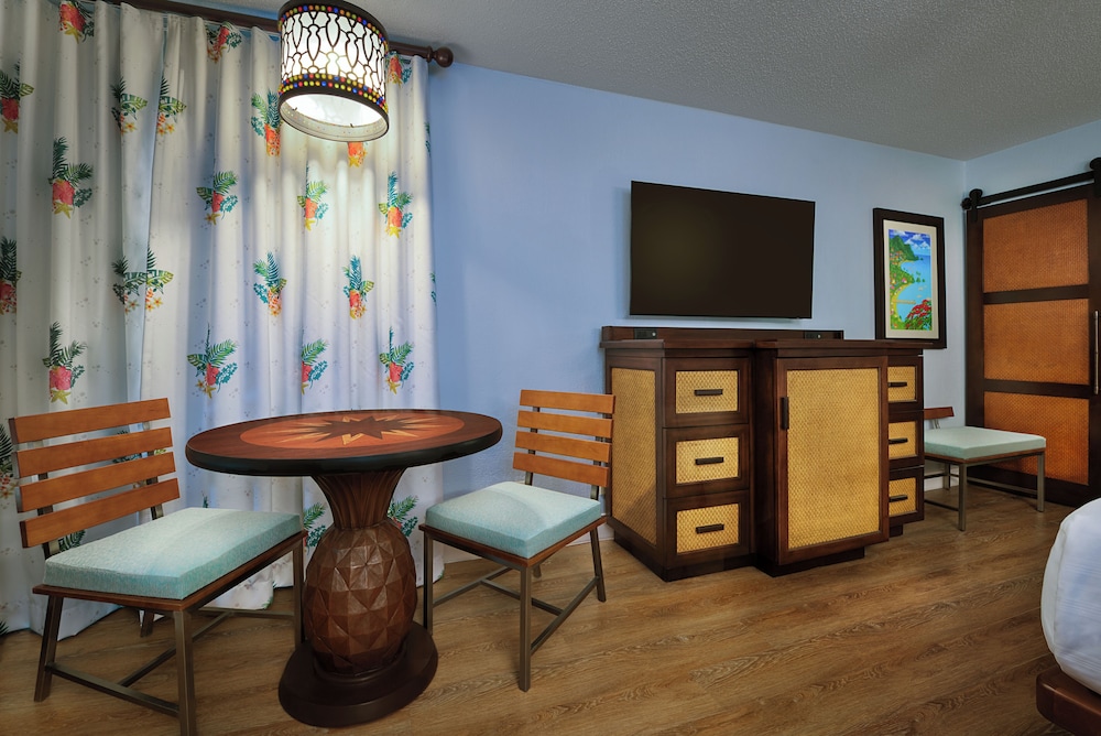 Disneys Caribbean Beach Resort 20/50