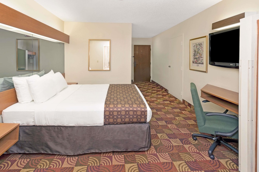 Microtel Inn Denver 7/20