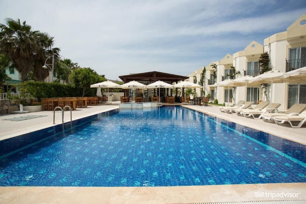 Viras Hotel 24/45