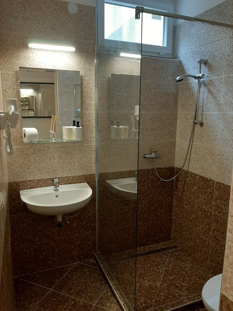 KORONA PENSION 26/71