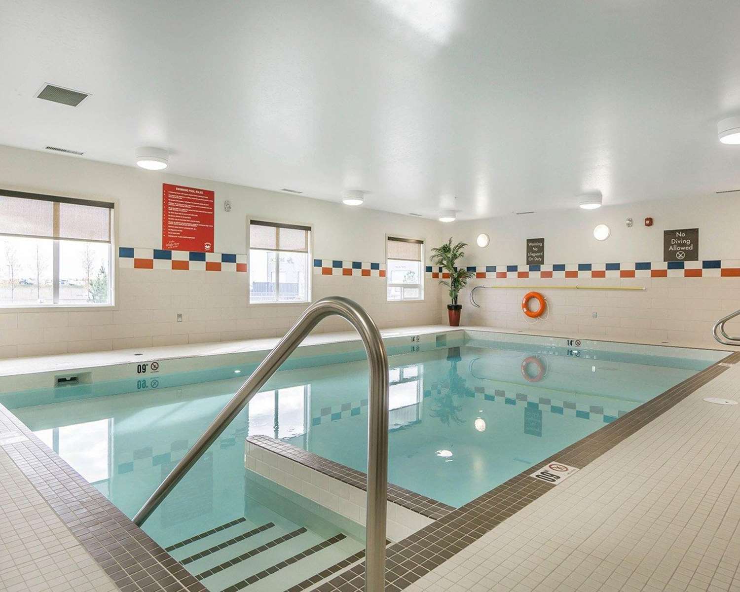 Comfort Inn & Suites Edmonton International Airport 11/28