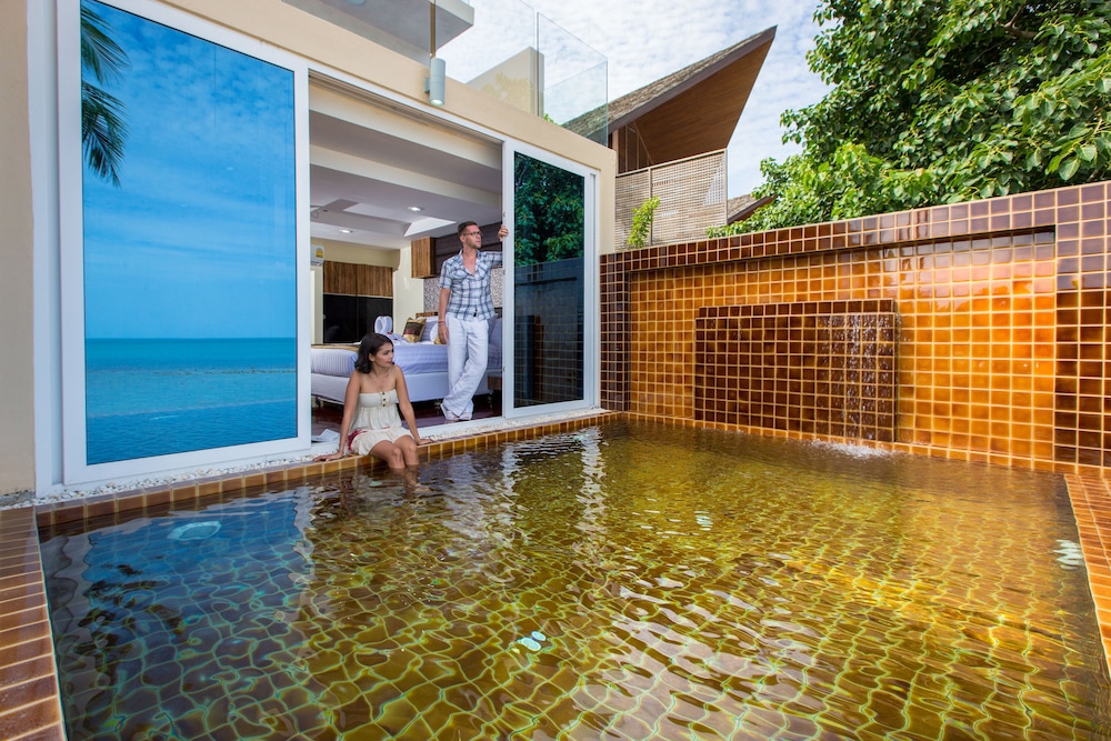 swimming pool spa