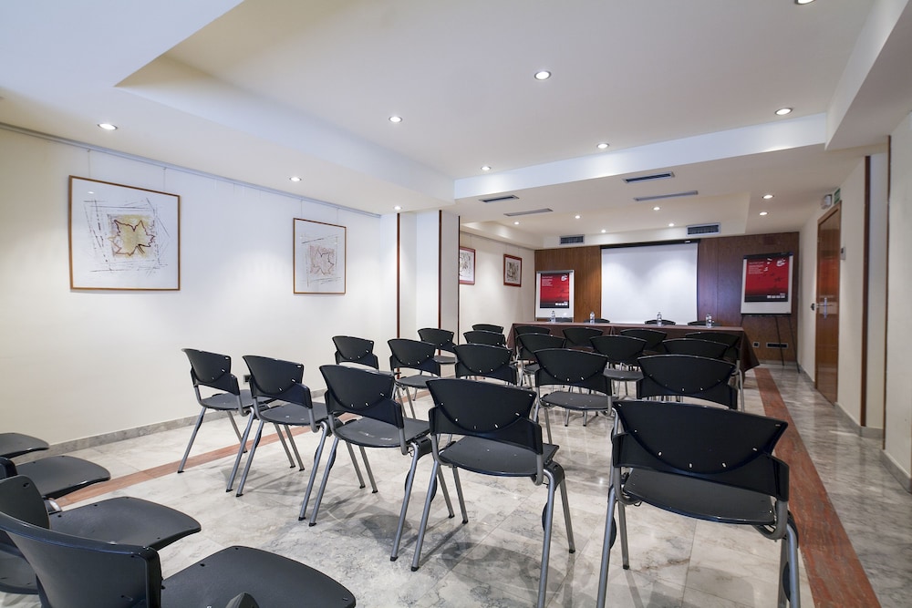Best Aranea Hotel 33/36