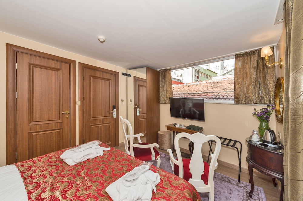 By Murat Royal Hotels Boutique Class 15/32