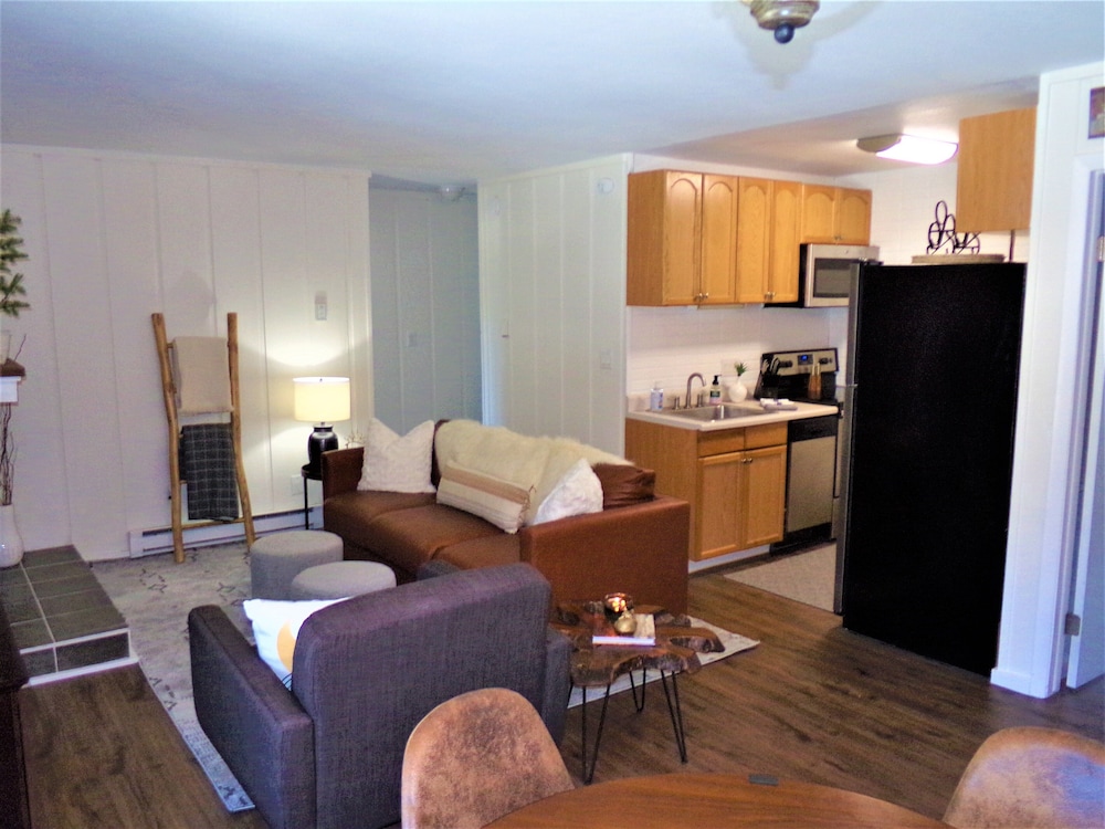 Blue River Condos 3 Bed 2 Bath 28/38