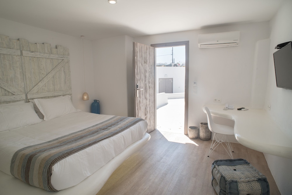 Akkadian Mykonos Resort 17/69