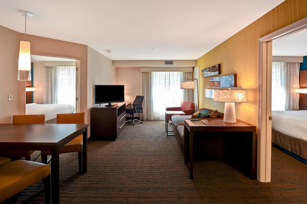Residence Inn Springfield Chicopee 30/38