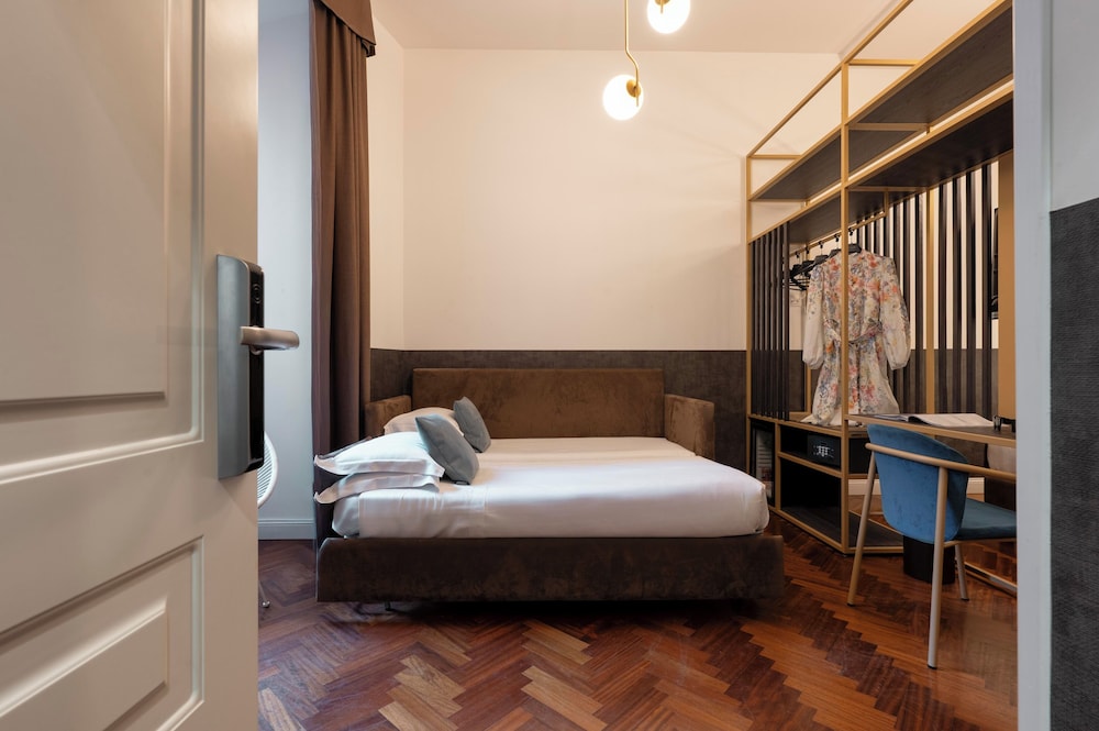 Vittoriano Suite 26/59