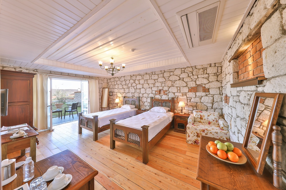 Imren Han Otel Alacati 34/47