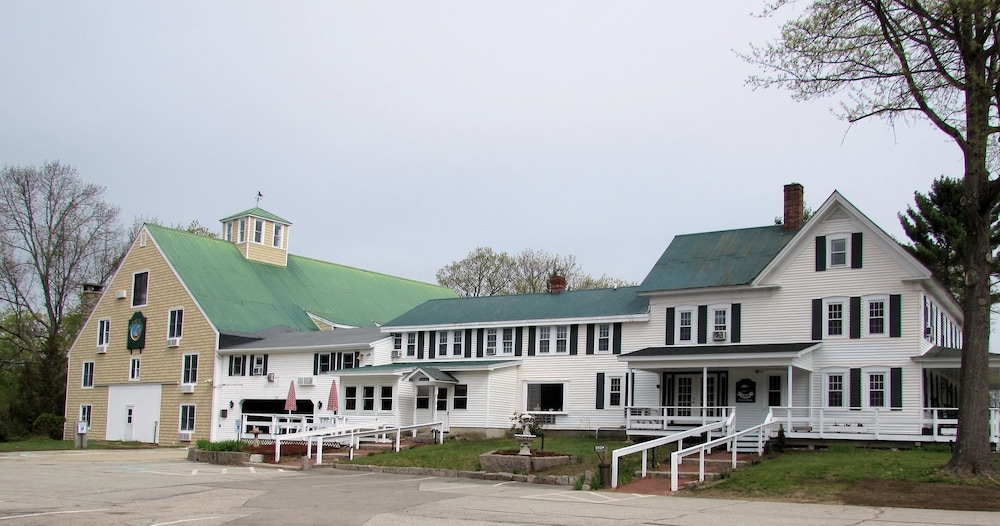 Merrill Farm Inn 2/35