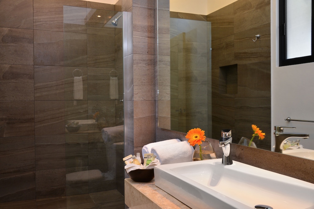 ELEMENTS TULUM BOUTIQUE HOTEL 61/63
