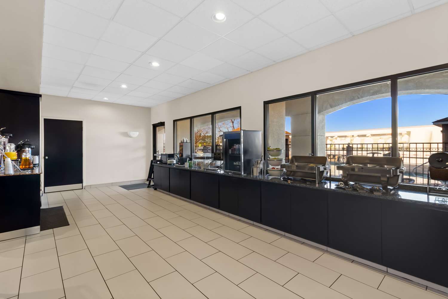 Comfort Suites Lumberton North 24/53
