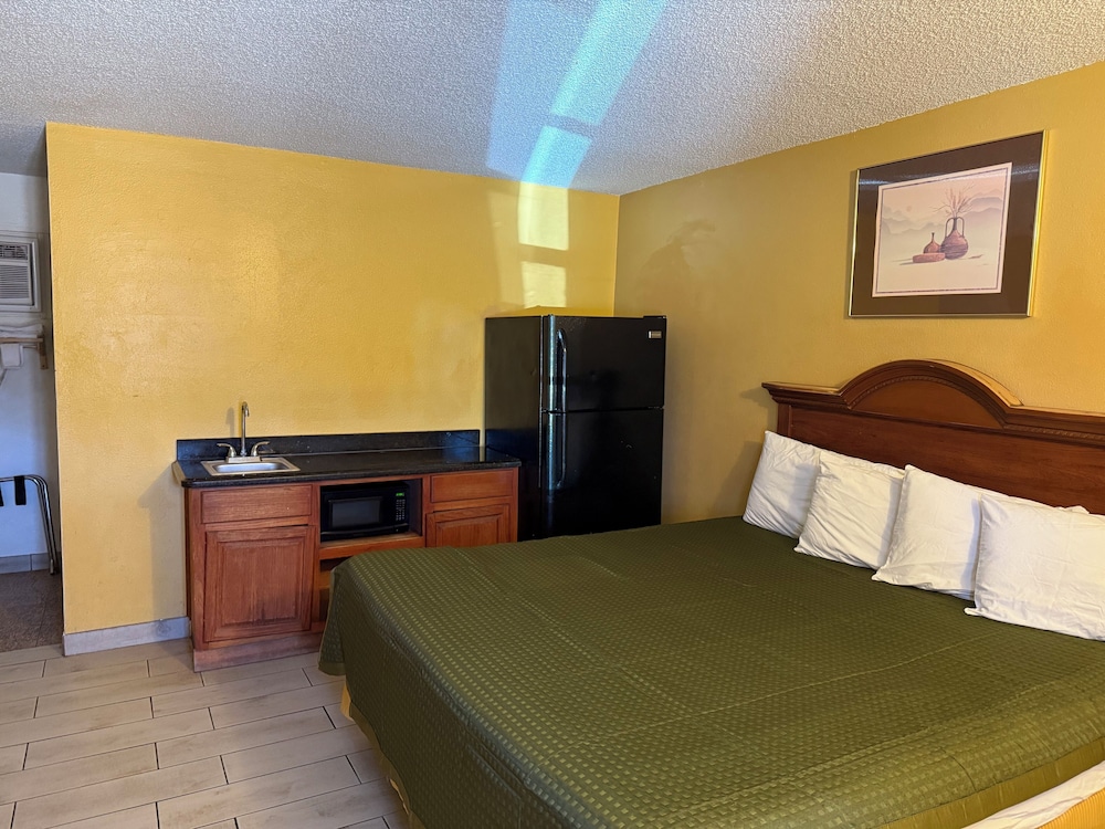 La Vista Inn 11/47