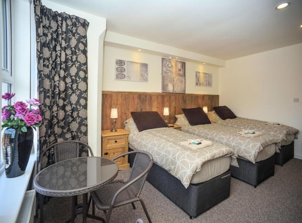 Riverside Hotel Bed and Breakfast 21/48