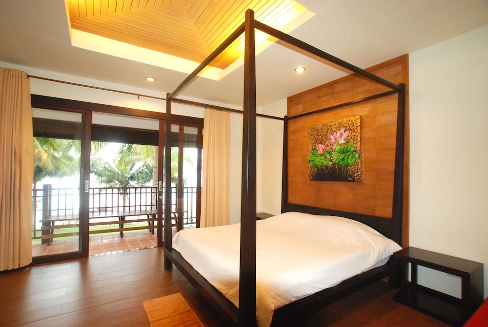 Bansaithong Beach Resort 16/52