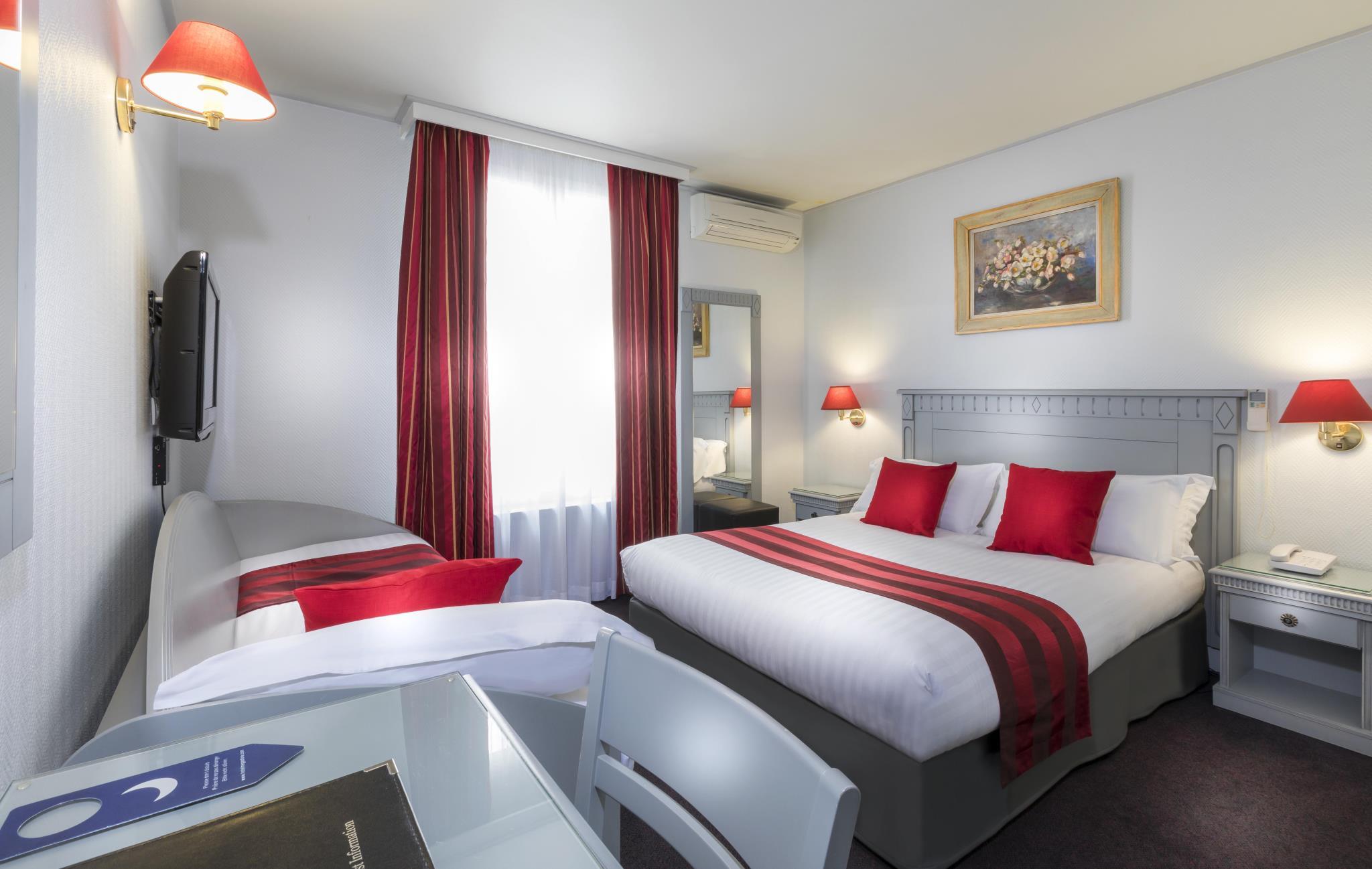 ROOM, TRIPLE