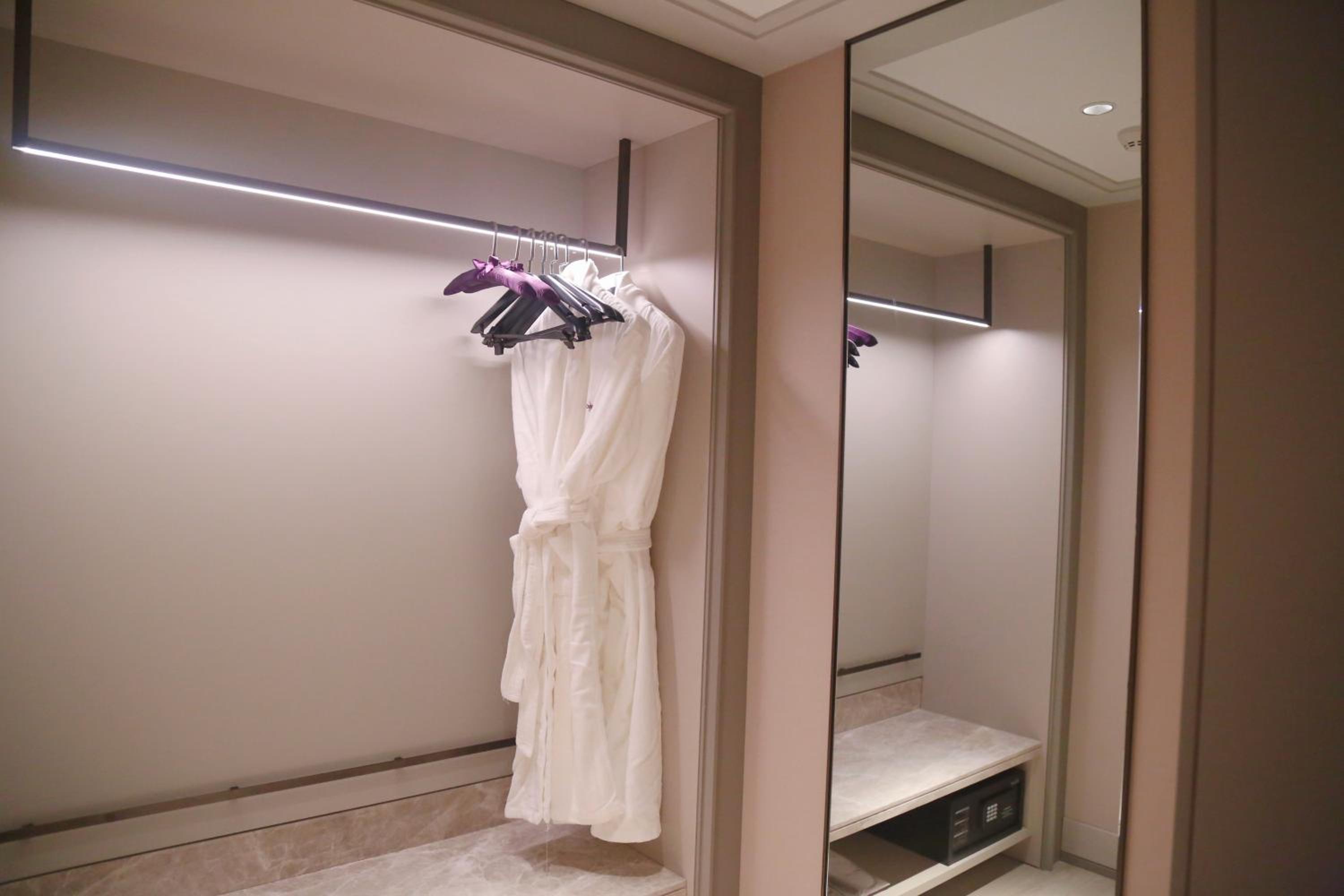 غرفة بريفيليج بسرير كينج وسرير كوين، Mercure Beijing Anzhen Olympic Center 6/6