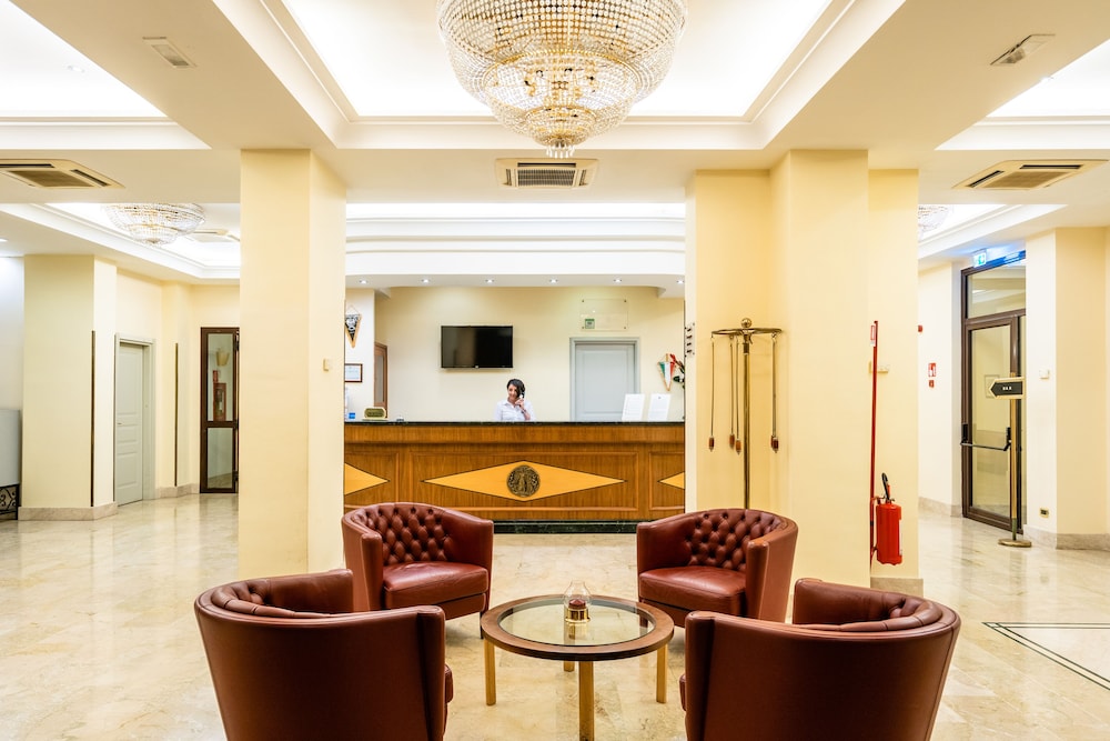 Europa Palace Hotel 4/38