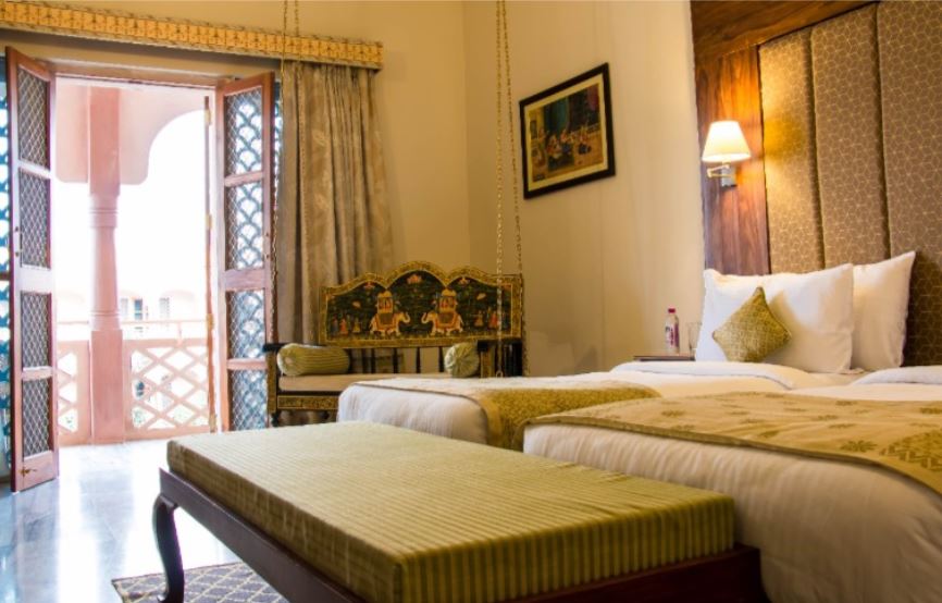 Deluxe, Twin Beds