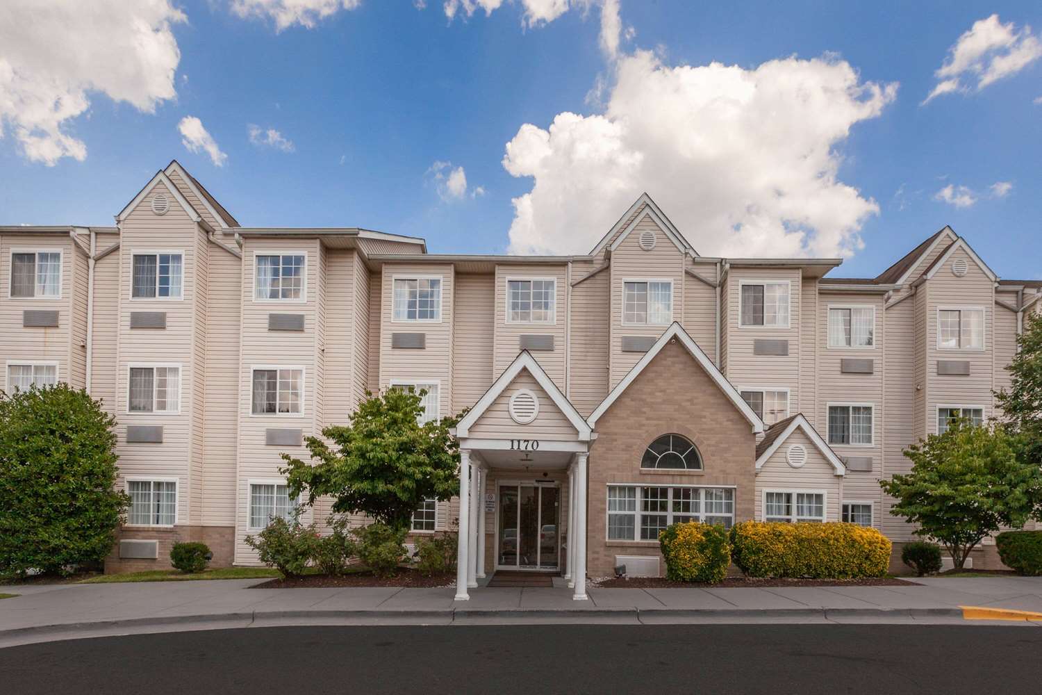 Microtel Inn & Suites by Wyndham BWI Airport Baltimore 36/40