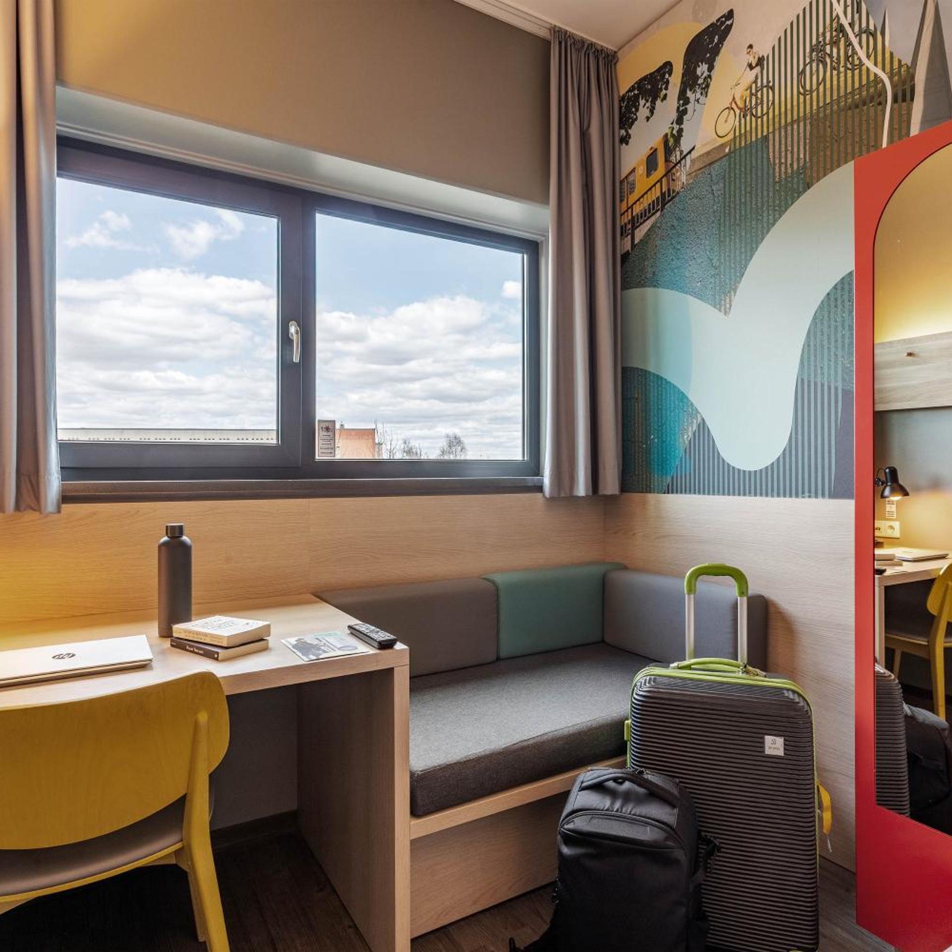 MEININGER Hotel Berlin Airport 45/51