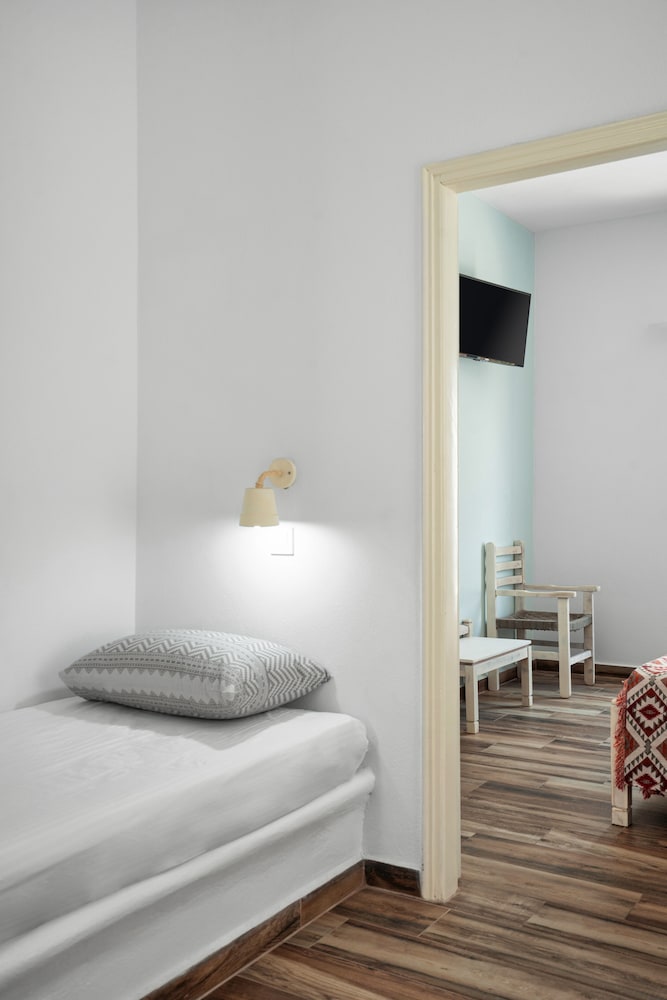 Iris Boutique Hotel 50/74