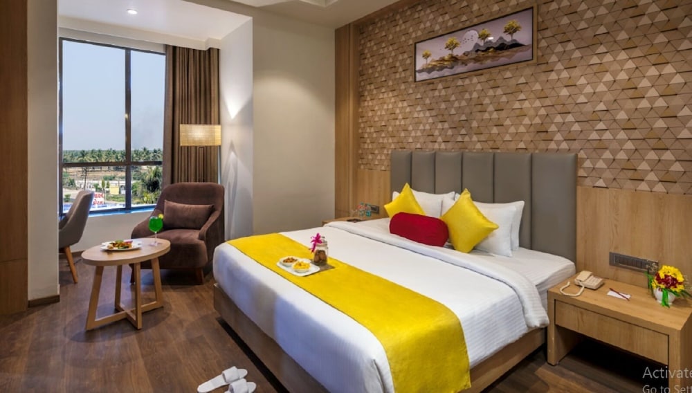 Lords Inn Somnath 24/60