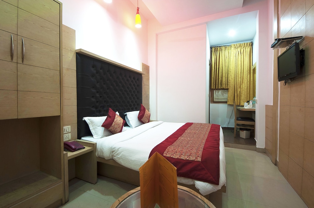Hotel Rama Inn 13/20