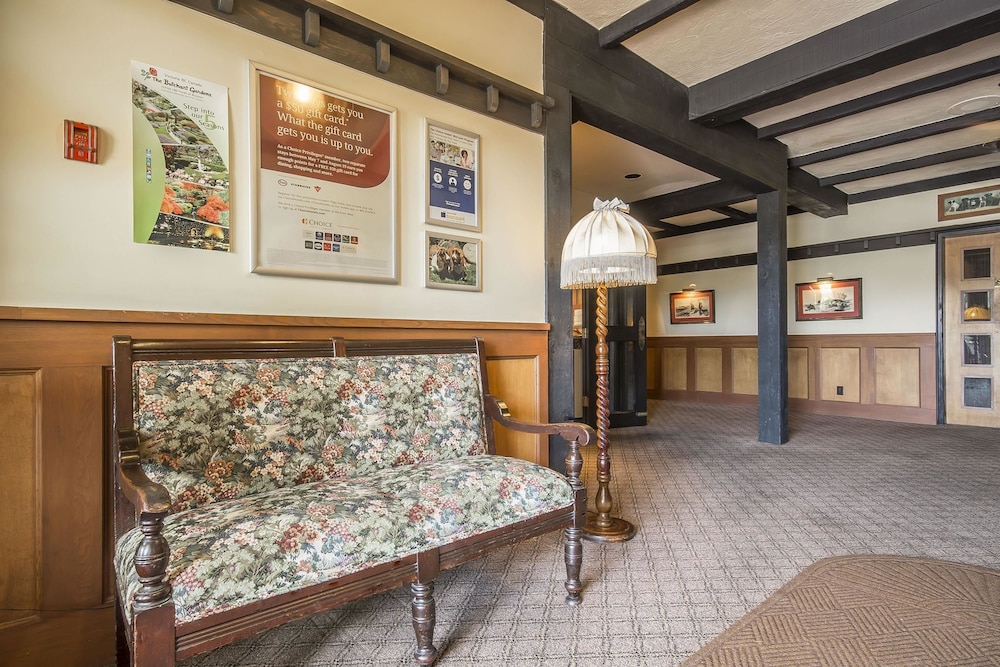 Quality Inn Waddling Dog Saanichton 23/37