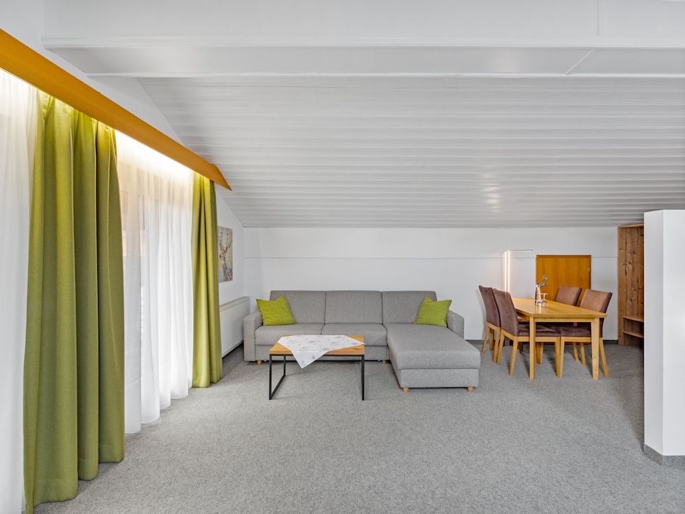 Landhotel Gabriele 27/50