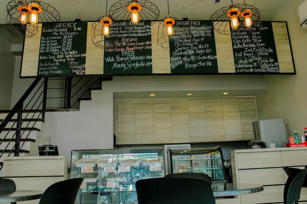 Mabolo Royal Hotel 44/50