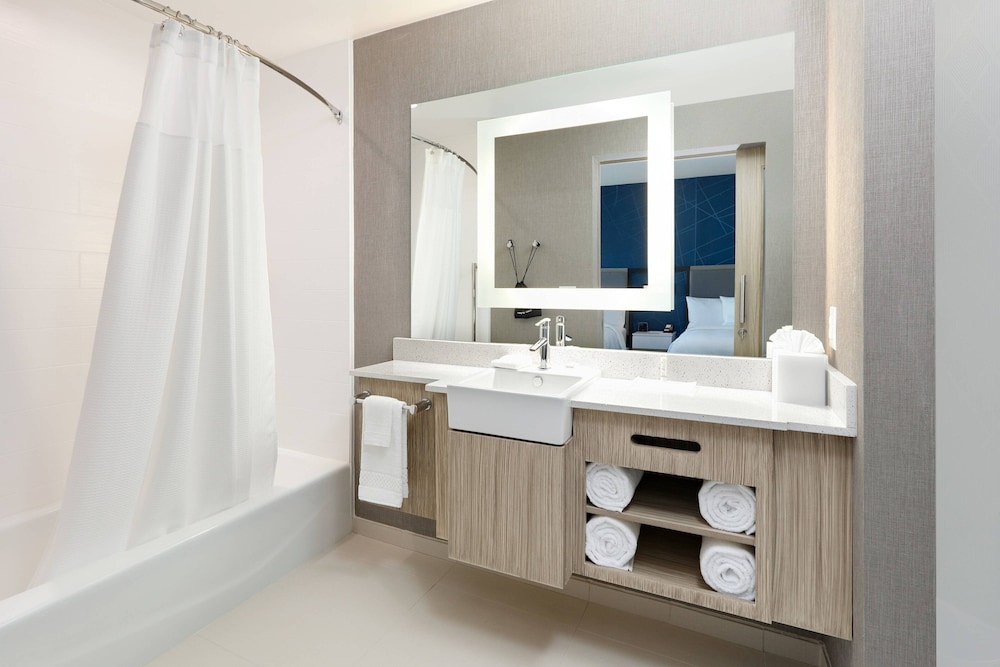SpringHill Suites by Marriott Dallas Mansfield 11/53