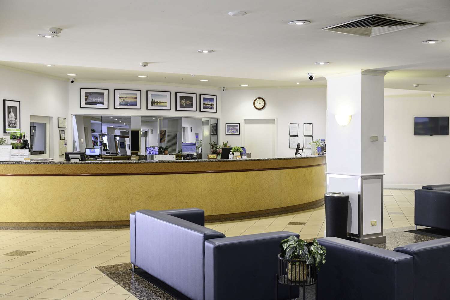 Comfort Inn And Suites Goodearth Perth 5/22