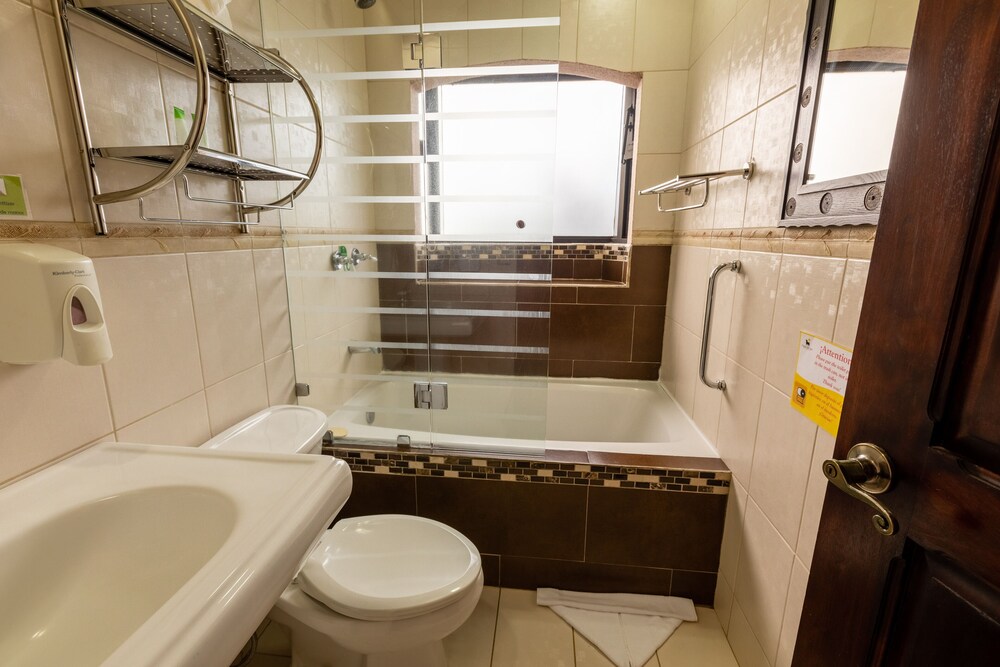 Casas Del Toro Apartments 37/40