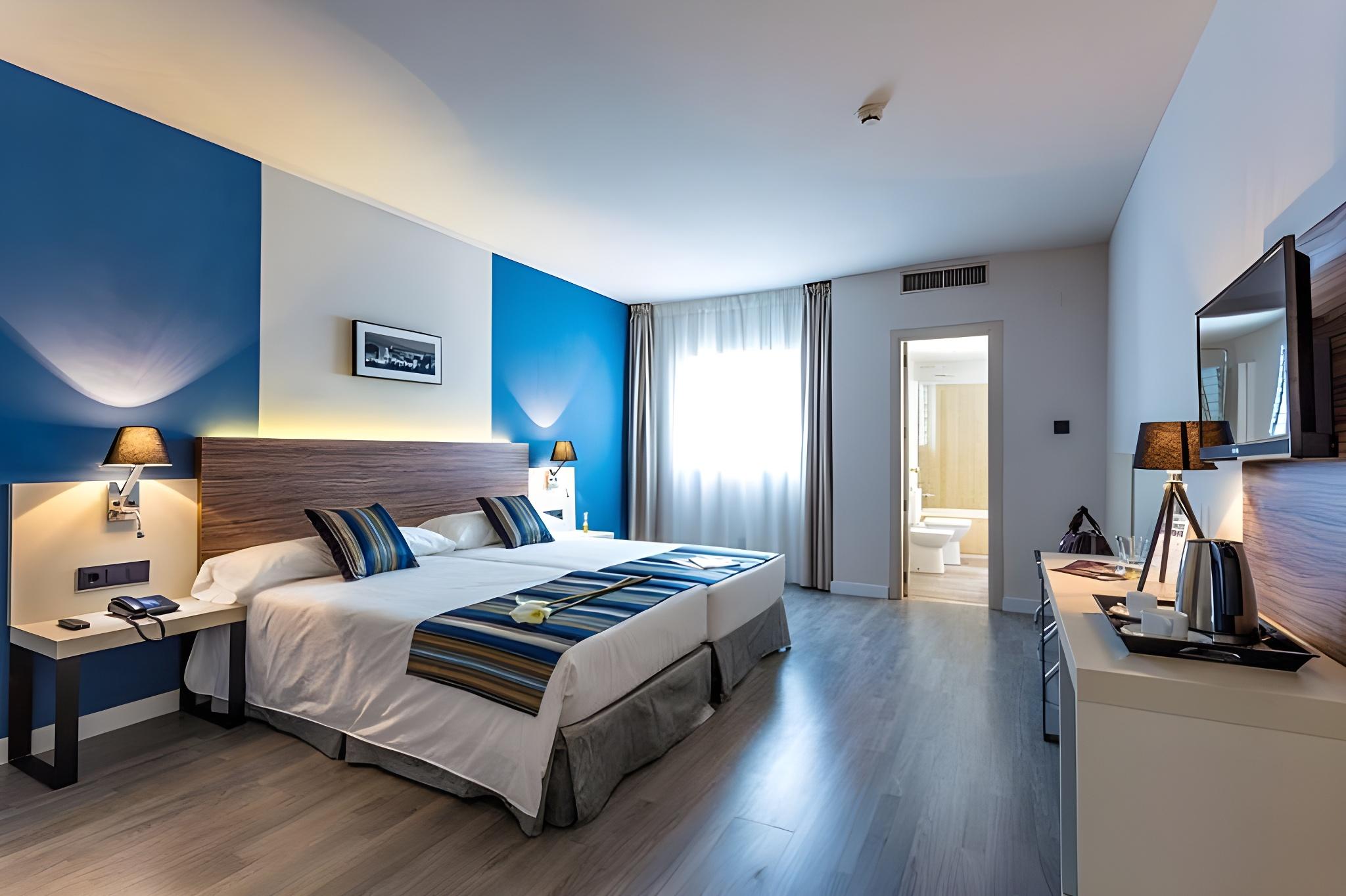 Urban, Deluxe, Double or Twin Bed