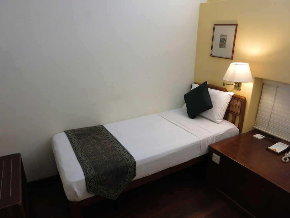 Perak Hotel 17/51